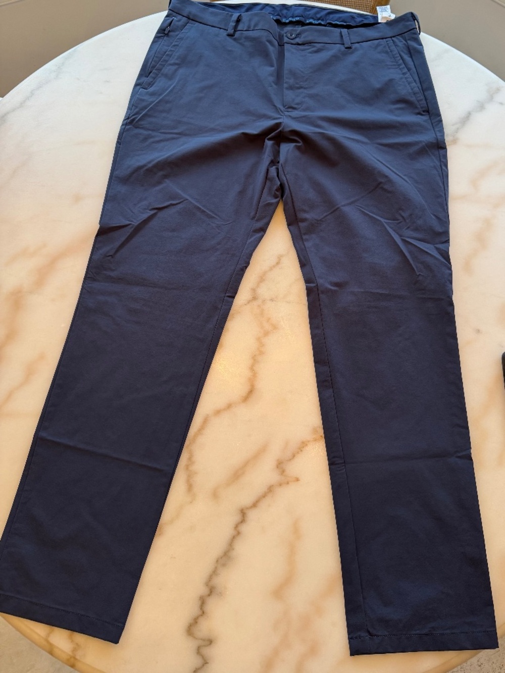 Vinyard Vines / Navy Blue 55% Cotton / 32% Nylon / 13% Spandex On-The-Go Golf